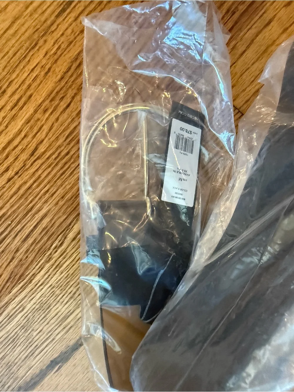 Bcbg black belt / Size M / New in package.